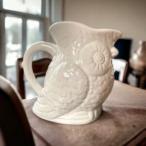 Nature’s Home owl pitcher, vintage ceramic, excellent condition, no chips